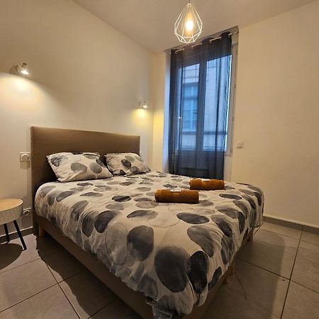Le Contemporain-2 Chambres-Vue Eglise Saint Paul Nîmes Dış mekan fotoğraf